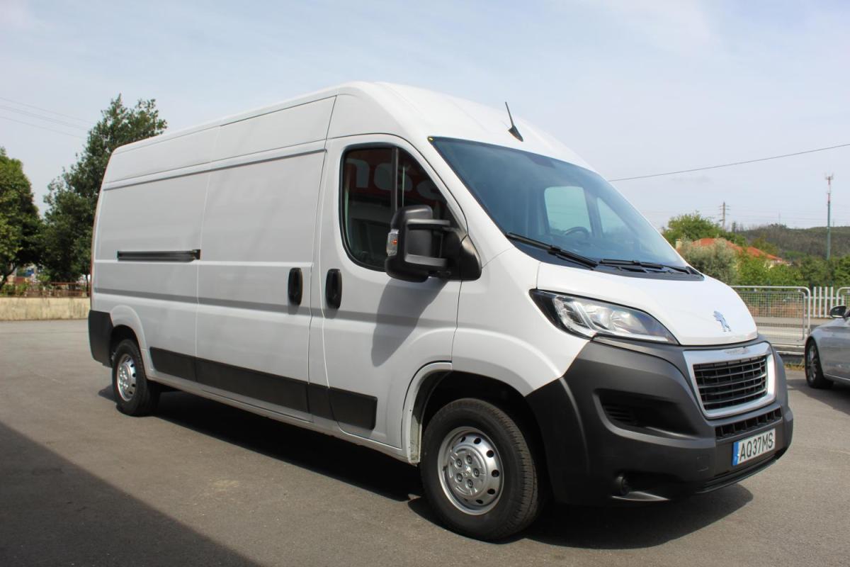 peugeot-boxer-2022-diesel-2179cc