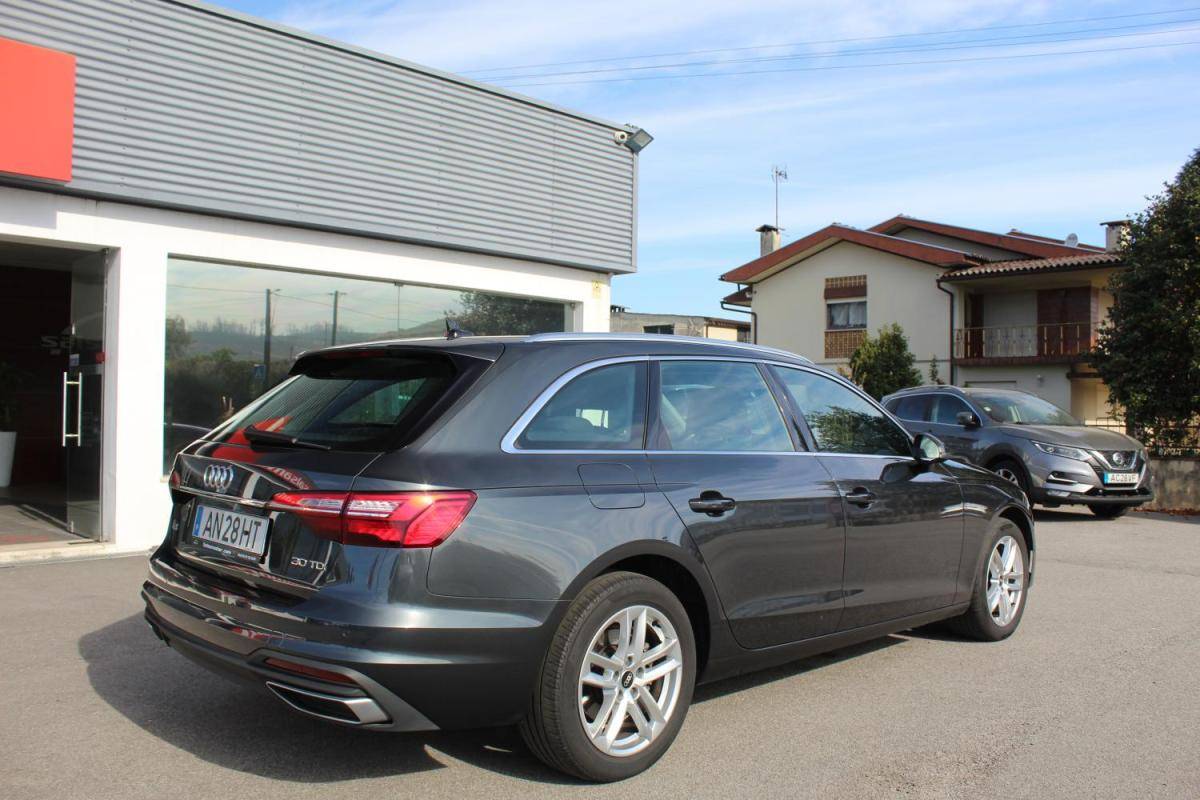 audi-a4-avant-2022-diesel-1968cc
