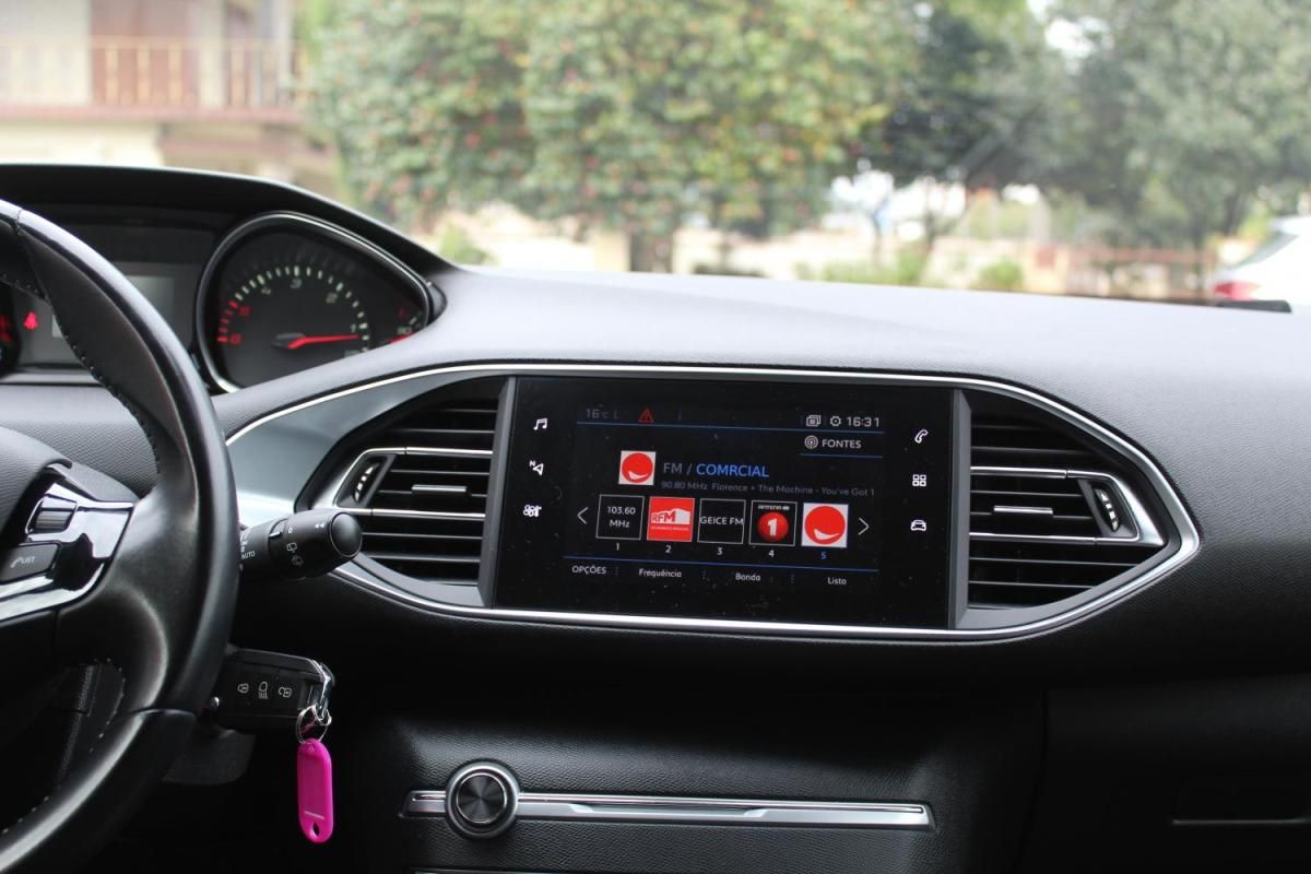 peugeot-308-sw-2020-diesel-1499cc