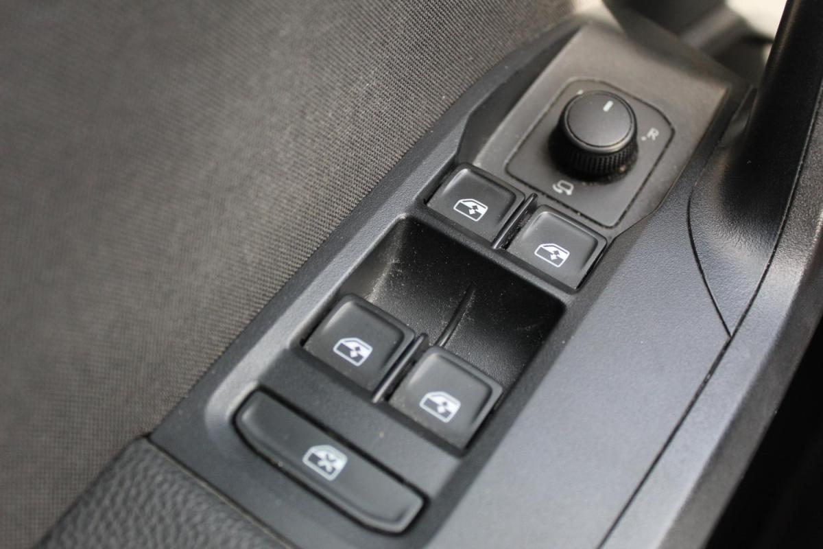 seat-ibiza-2023-gasolina-999cc