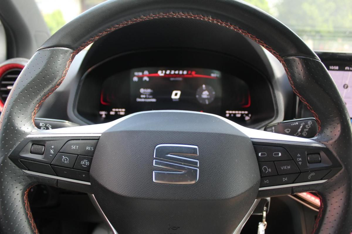 seat-ibiza-2023-gasolina-999cc