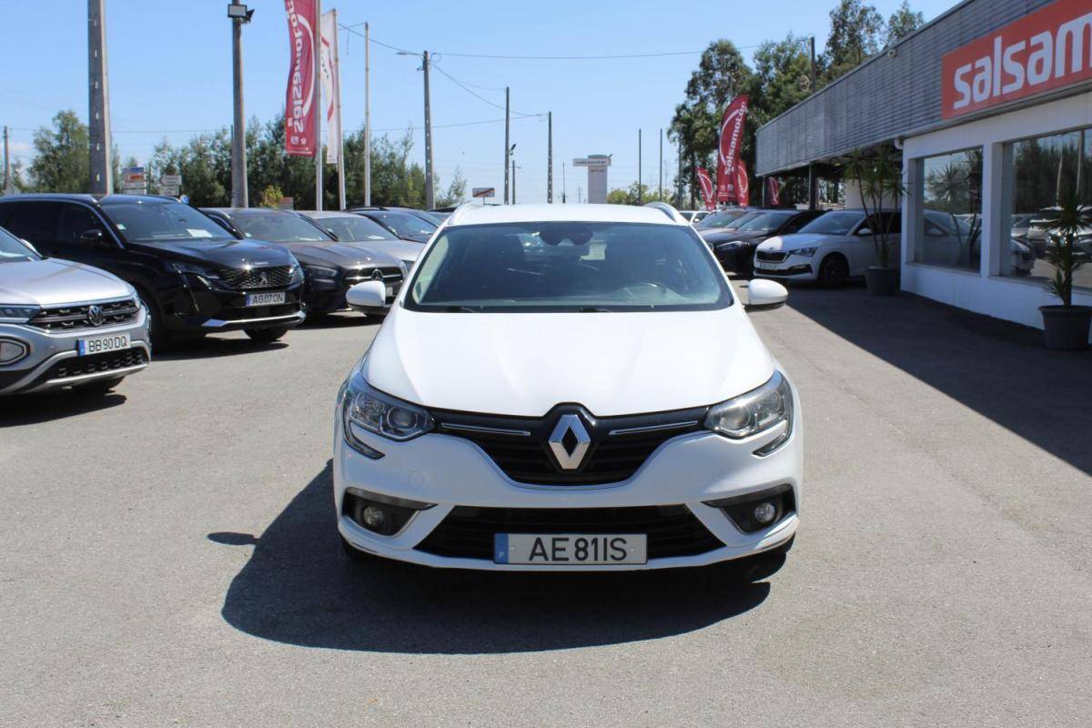 renault-megane-sport-tourer-2018-diesel-1461cc