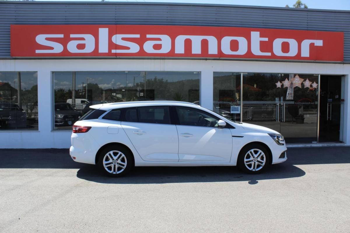 renault-megane-sport-tourer-2018-diesel-1461cc