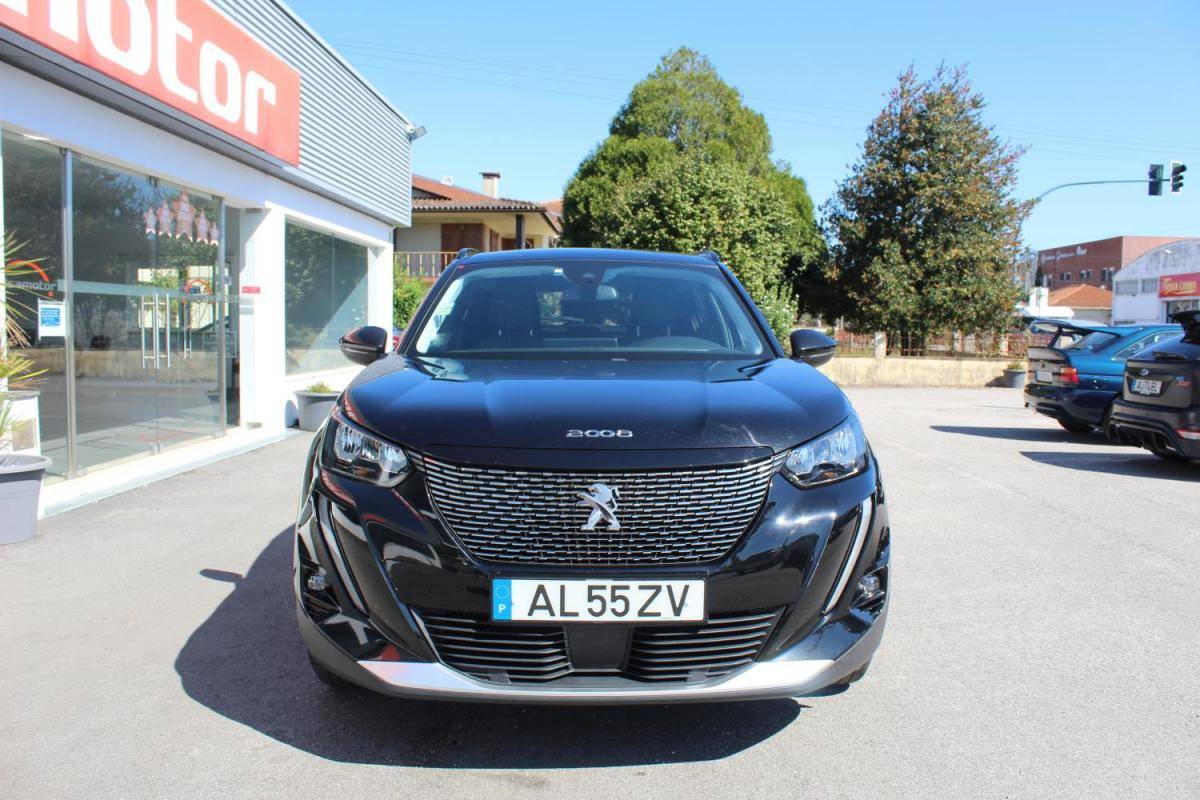 peugeot-2008-2021-diesel-1499cc