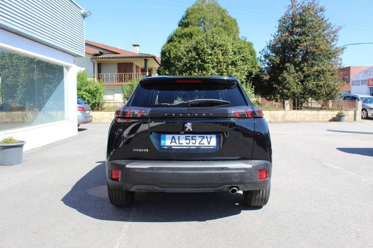 peugeot-2008-2021-diesel-1499cc