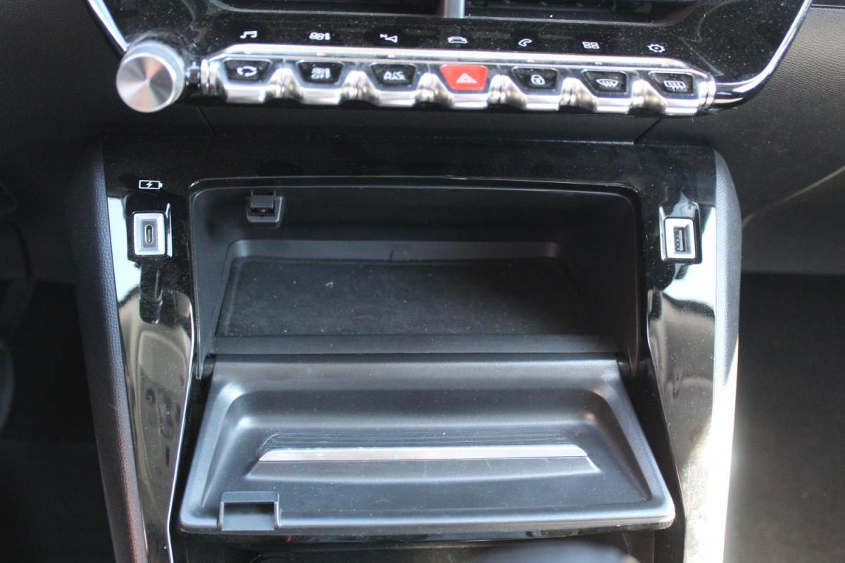peugeot-2008-2021-diesel-1499cc