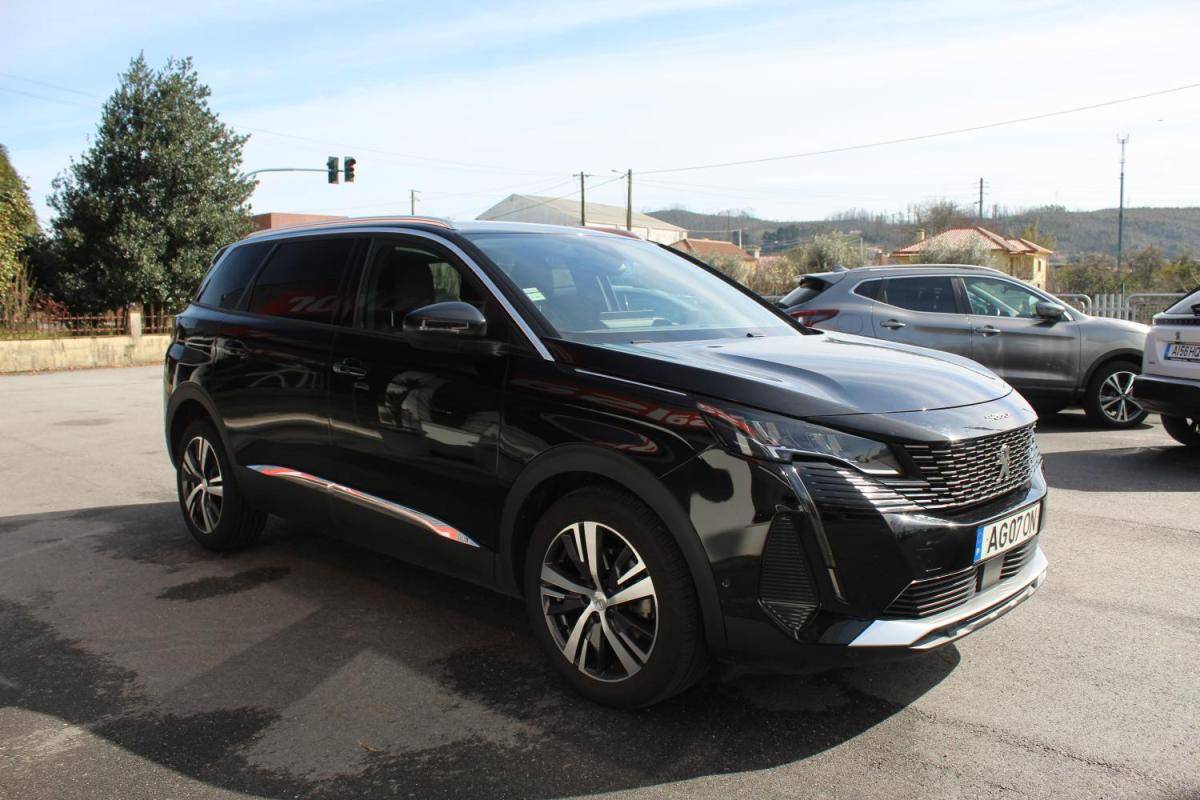 peugeot-5008-2021-diesel-1499cc