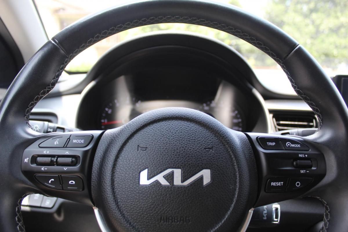 kia-stonic-2023-gasolina-1197cc
