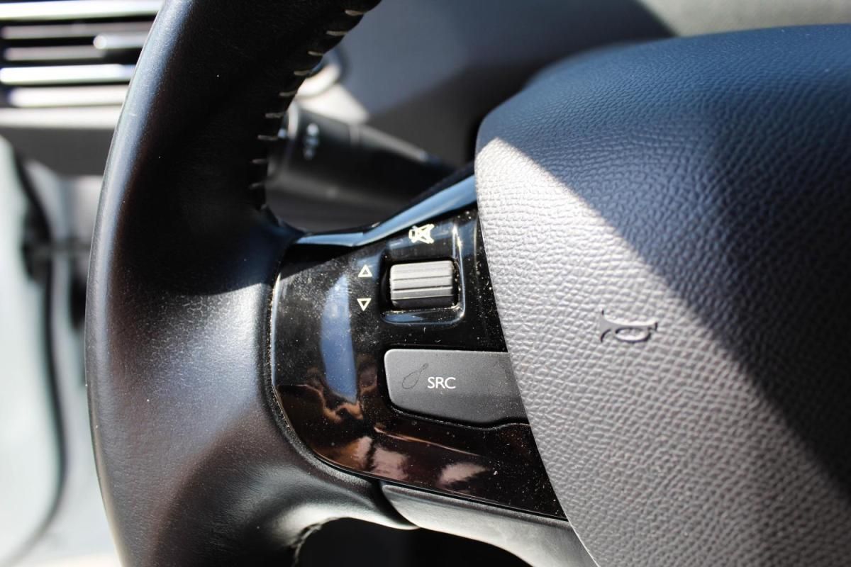 peugeot-308-2019-diesel-1499cc