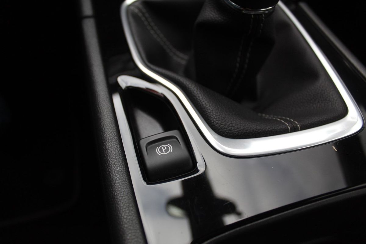 opel-insignia-grand-sport-2021-diesel-1496cc