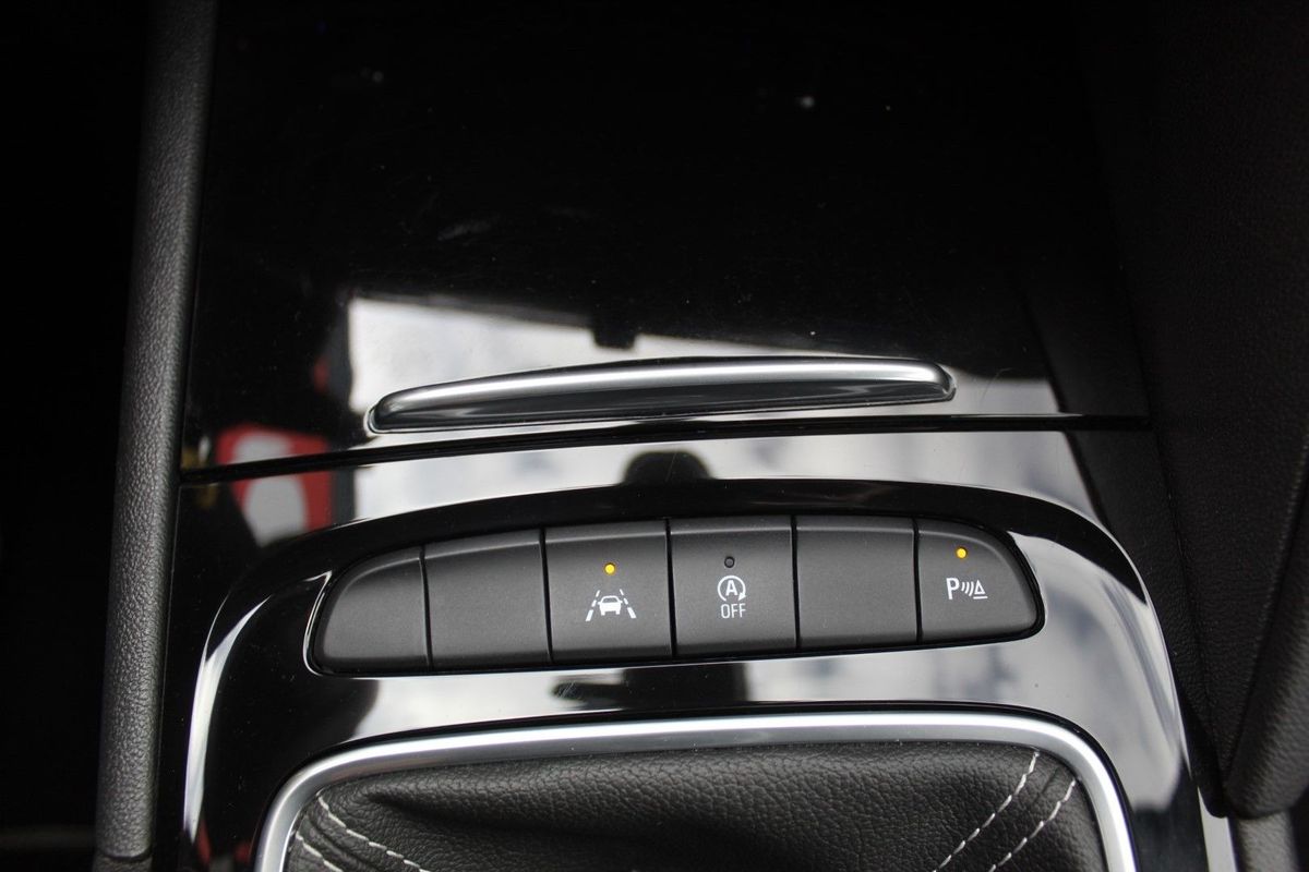 opel-insignia-grand-sport-2021-diesel-1496cc