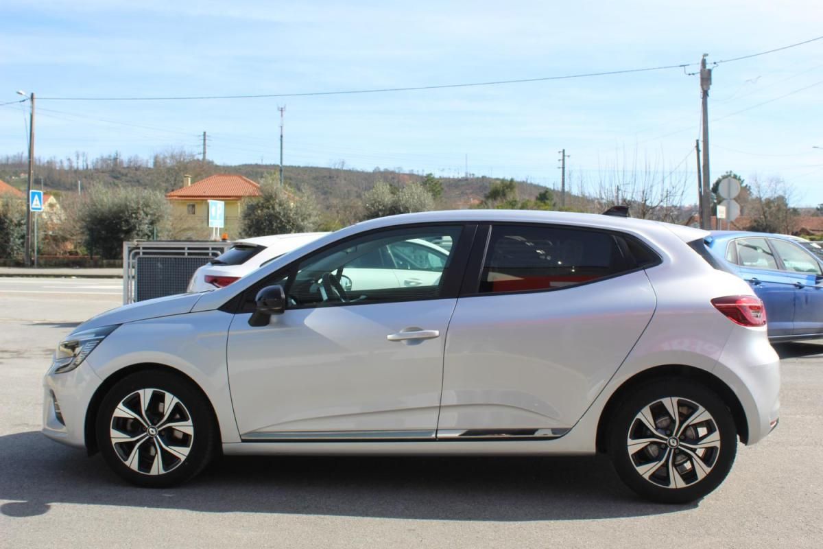 renault-clio-2023-diesel-1461cc
