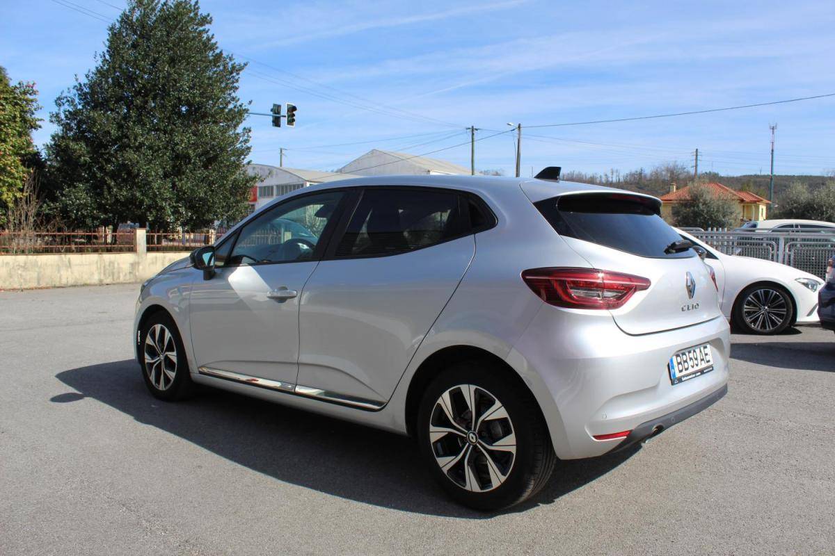 renault-clio-2023-diesel-1461cc