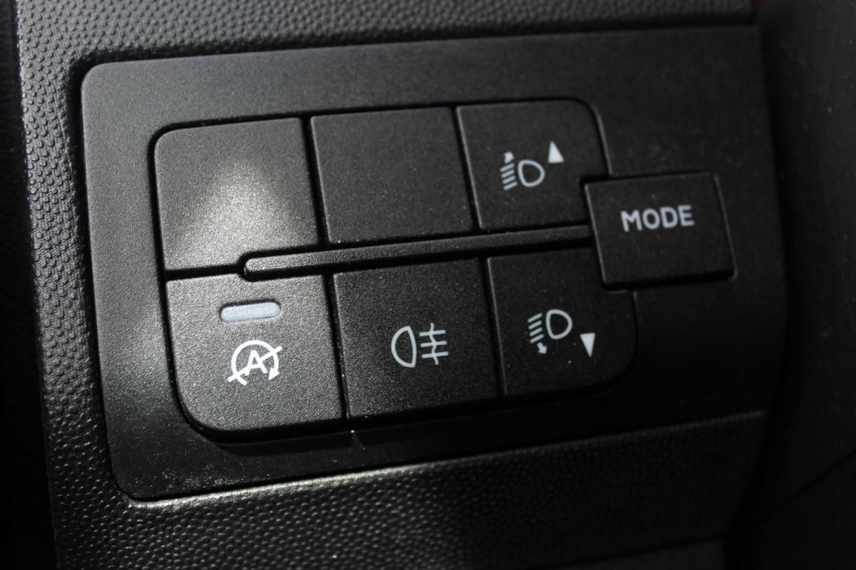 peugeot-boxer-2022-diesel-2179cc