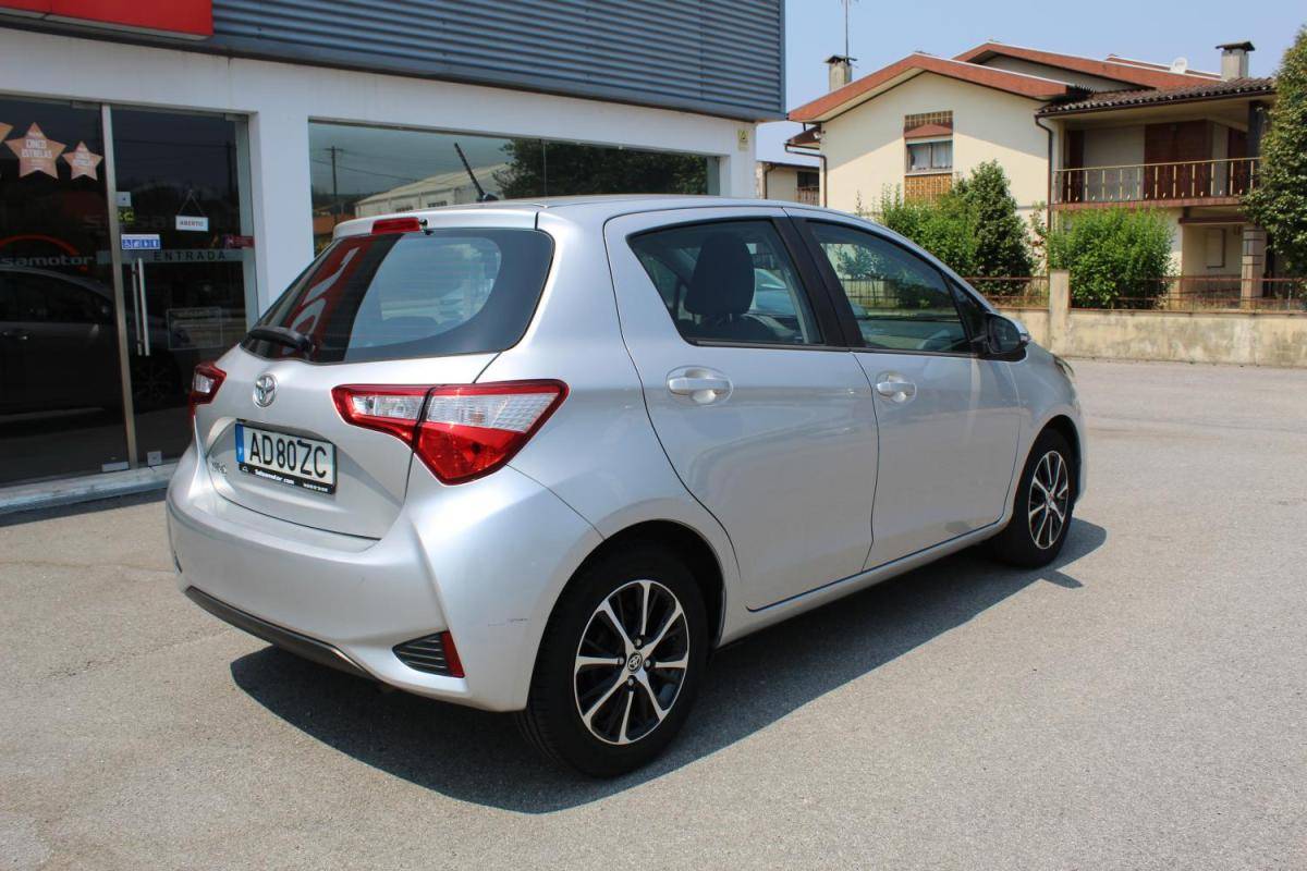 toyota-yaris-2020-gasolina-998cc
