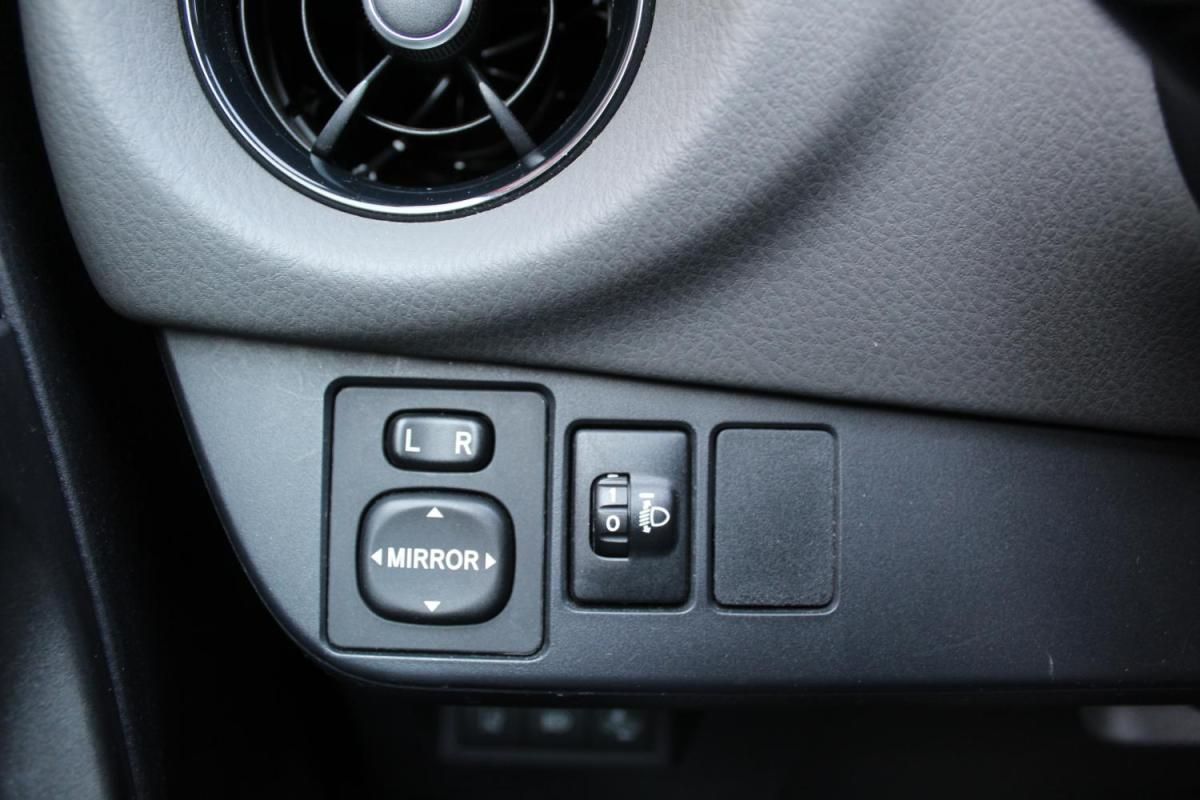 toyota-yaris-2020-gasolina-998cc