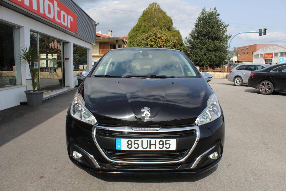 peugeot-208-2018-diesel-1560cc