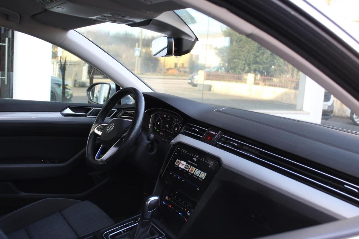 volkswagen-passat-variant-2021-hibrido-a-gasolina-1395cc
