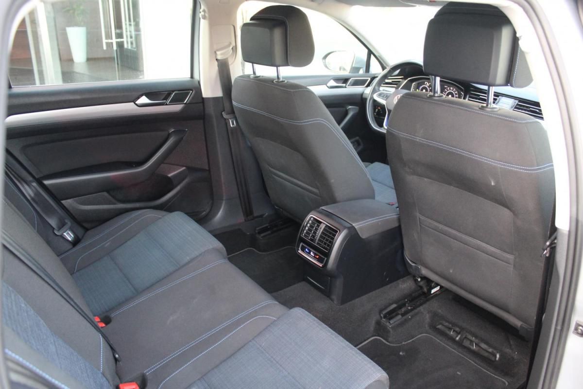 volkswagen-passat-variant-2021-hibrido-a-gasolina-1395cc