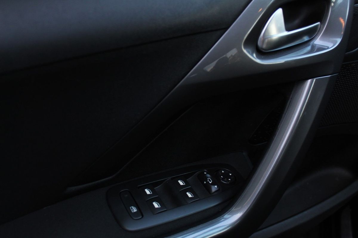 peugeot-2008-2019-diesel-1499cc