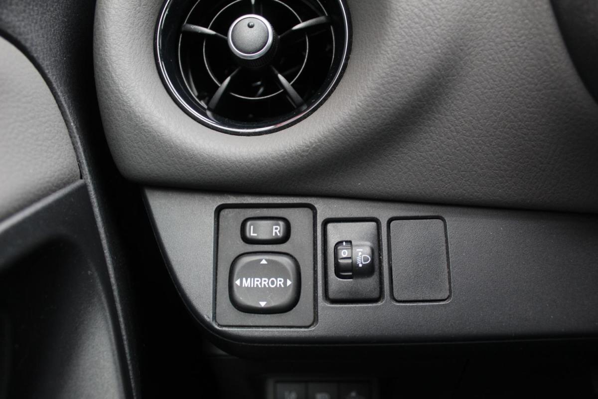 toyota-yaris-2020-gasolina-998cc