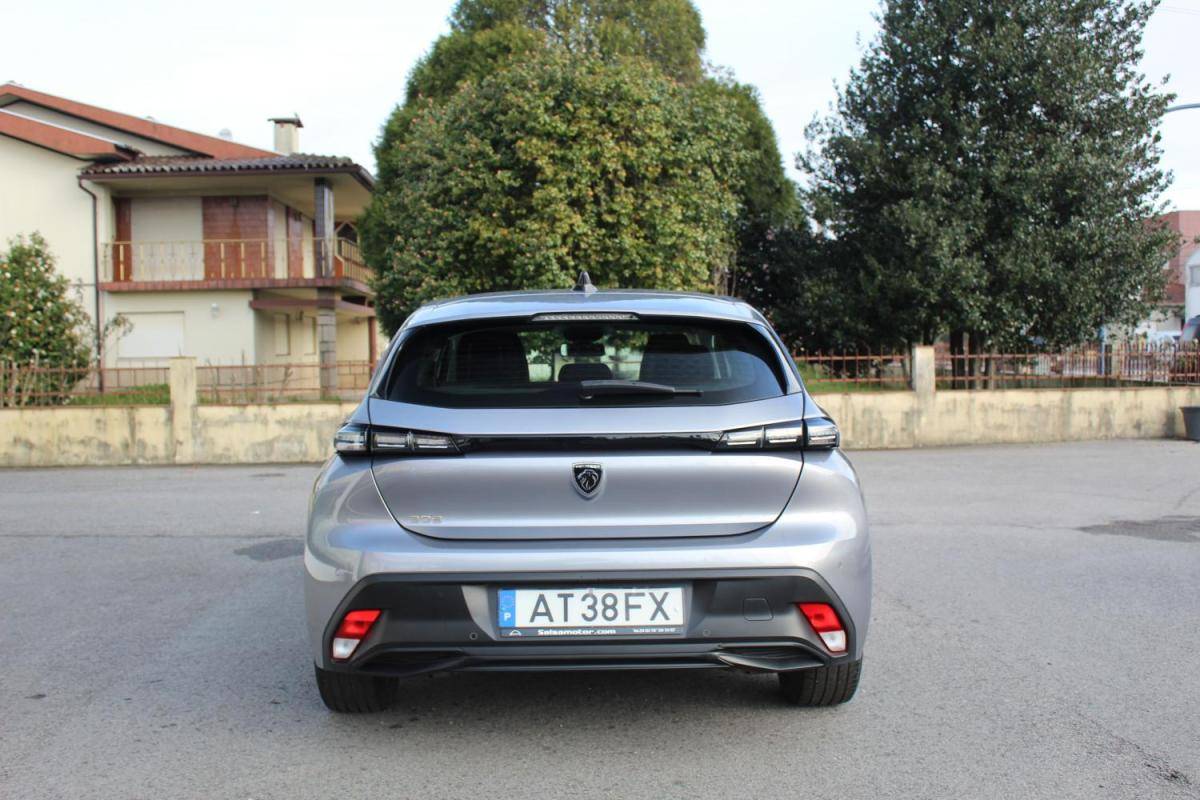 peugeot-308-2022-diesel-1499cc