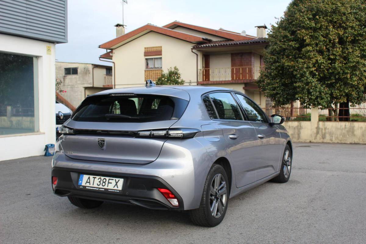 peugeot-308-2022-diesel-1499cc
