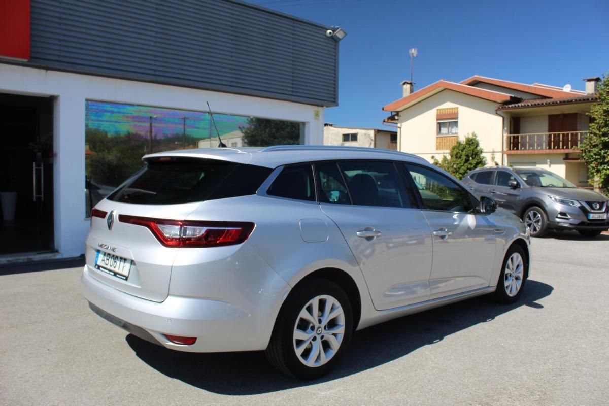 renault-megane-sport-tourer-2020-diesel-1461cc