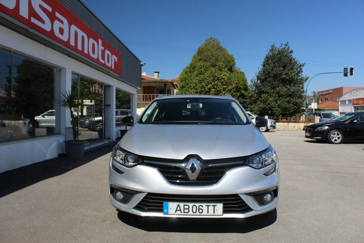 renault-megane-sport-tourer-2020-diesel-1461cc