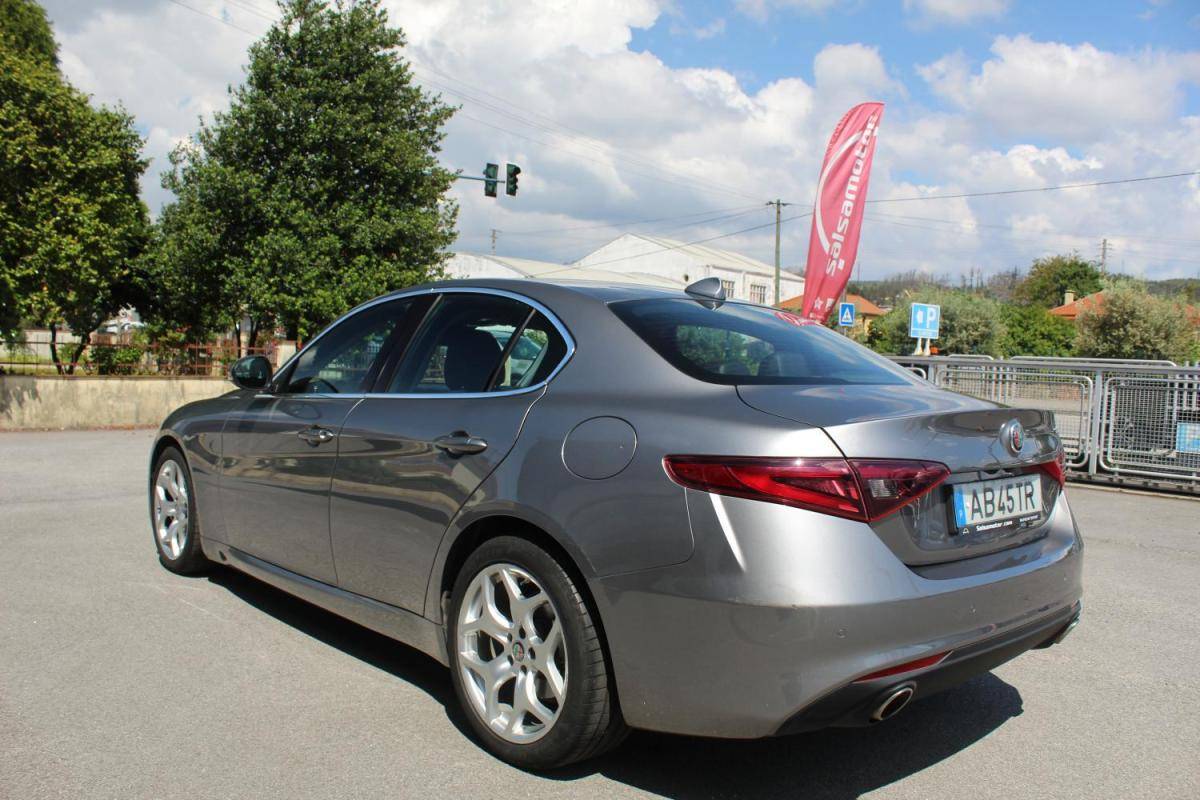 alfa-romeo-giulia-2020-diesel-2143cc