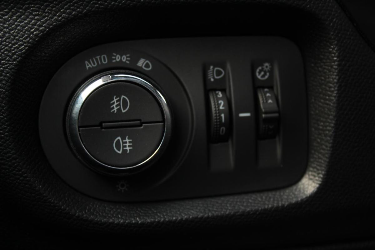 opel-corsa-2024-gasolina-1199cc