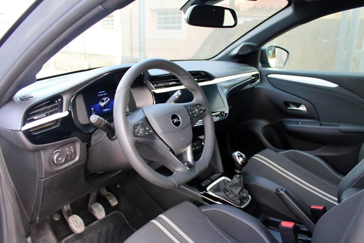 opel-corsa-2025-gasolina-1199cc