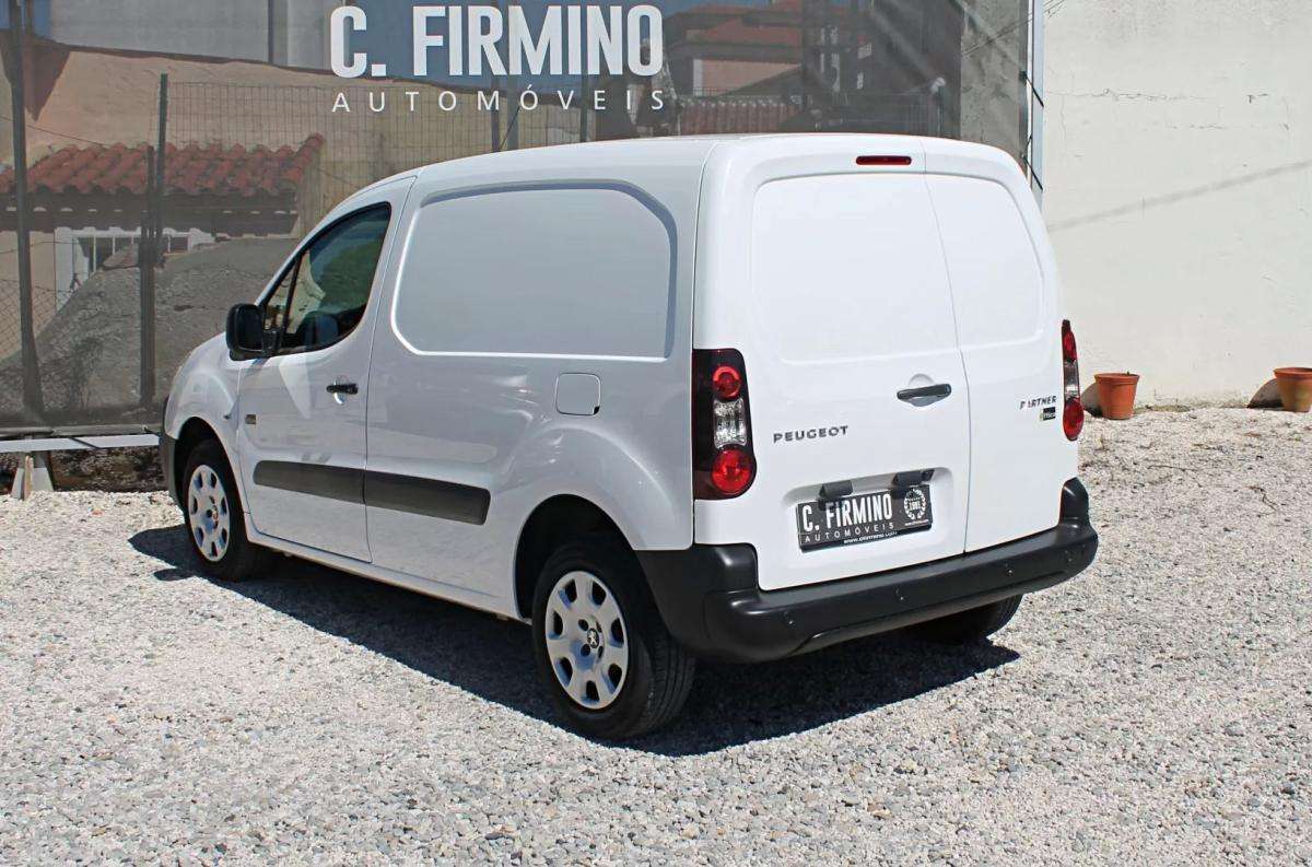 peugeot-partner-2015-diesel-1560cc