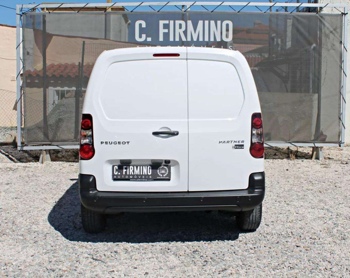 peugeot-partner-2015-diesel-1560cc