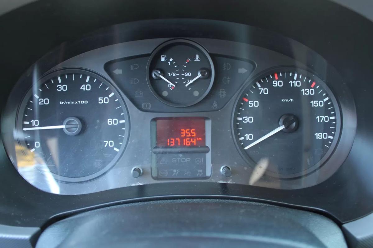peugeot-partner-2015-diesel-1560cc