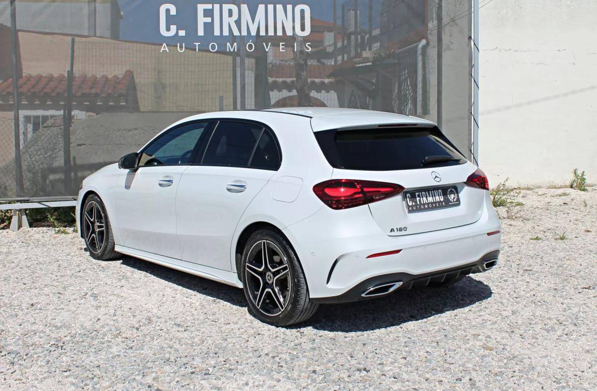 mercedes-benz-classe-a-2023-hibrido-a-gasolina-1332cc