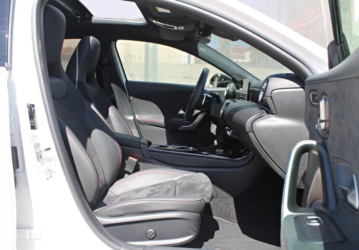 mercedes-benz-classe-a-2023-hibrido-a-gasolina-1332cc