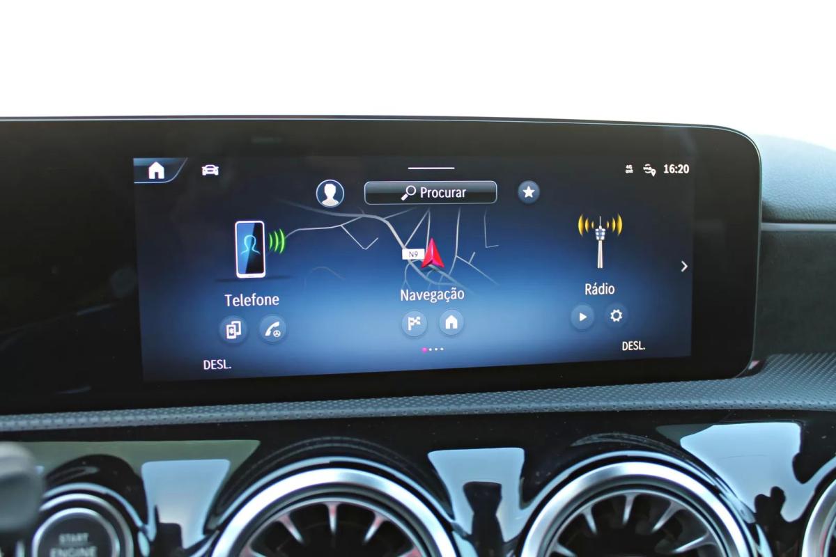 mercedes-benz-classe-a-2023-hibrido-a-gasolina-1332cc