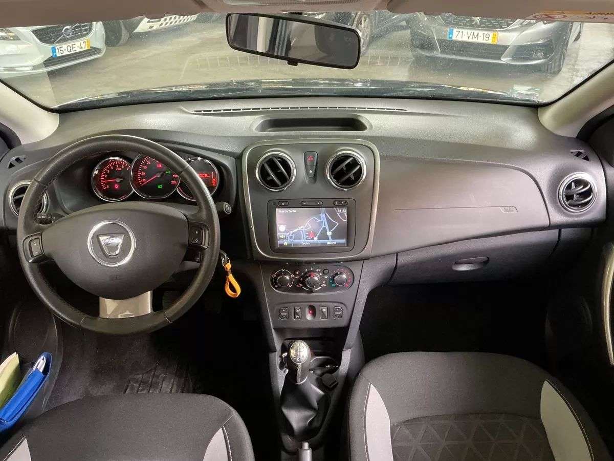 dacia-sandero-2015-gasolina-898cc
