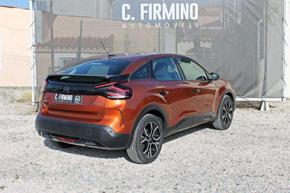 citroen-c4-2022-eletrico-200cc