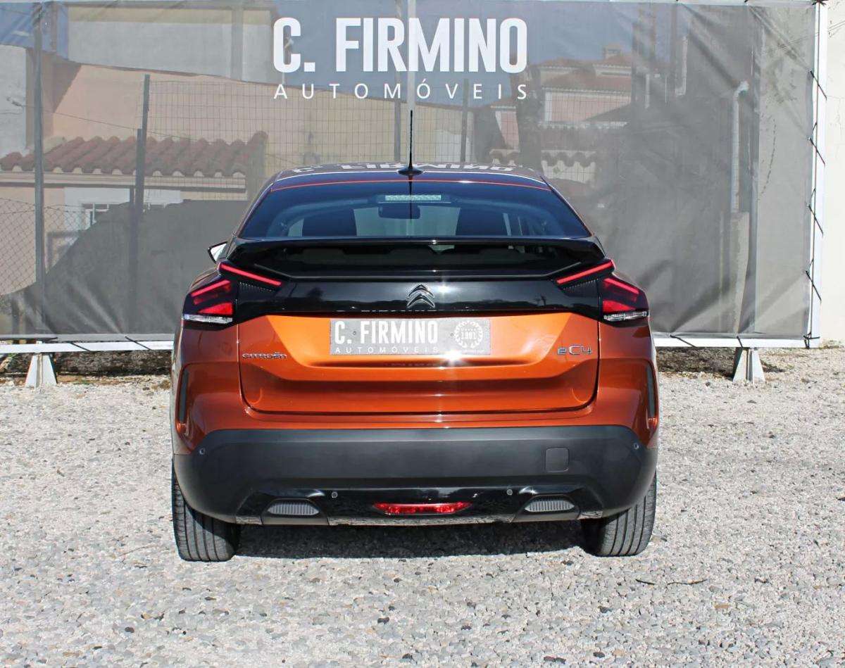 citroen-c4-2022-eletrico-200cc