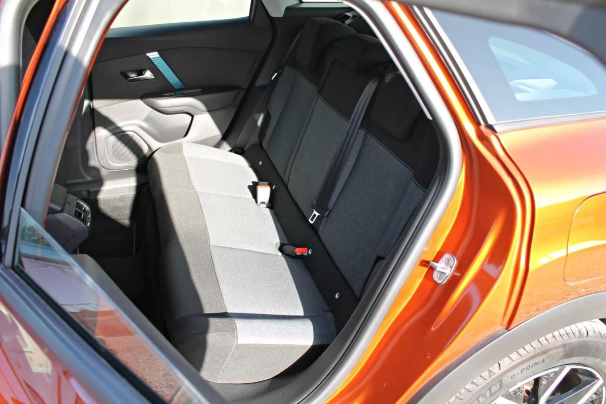citroen-c4-2022-eletrico-200cc