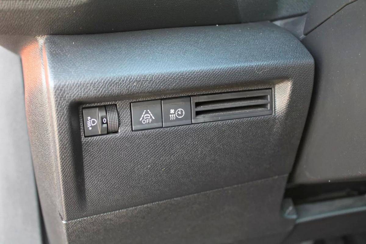 citroen-c4-2022-eletrico-200cc