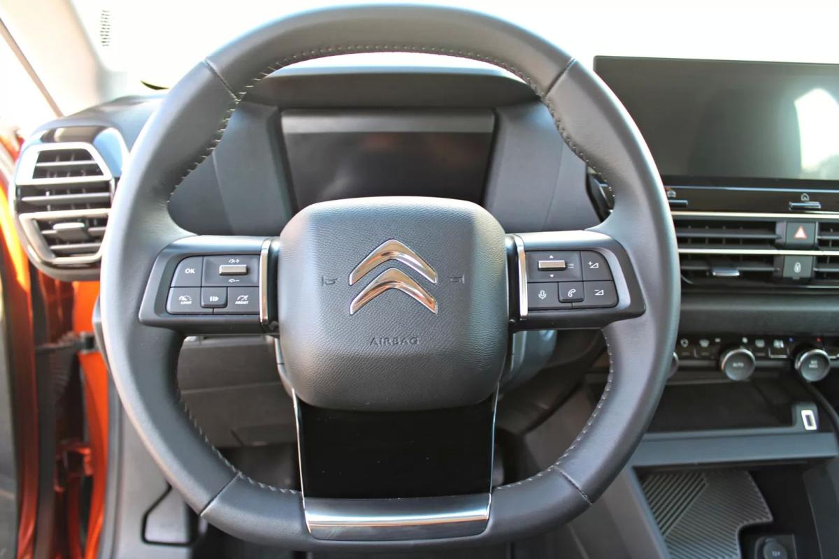 citroen-c4-2022-eletrico-200cc