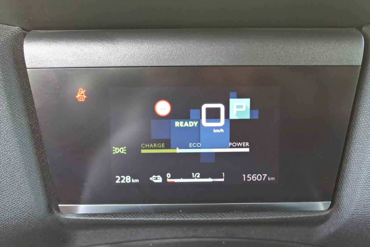 citroen-c4-2022-eletrico-200cc