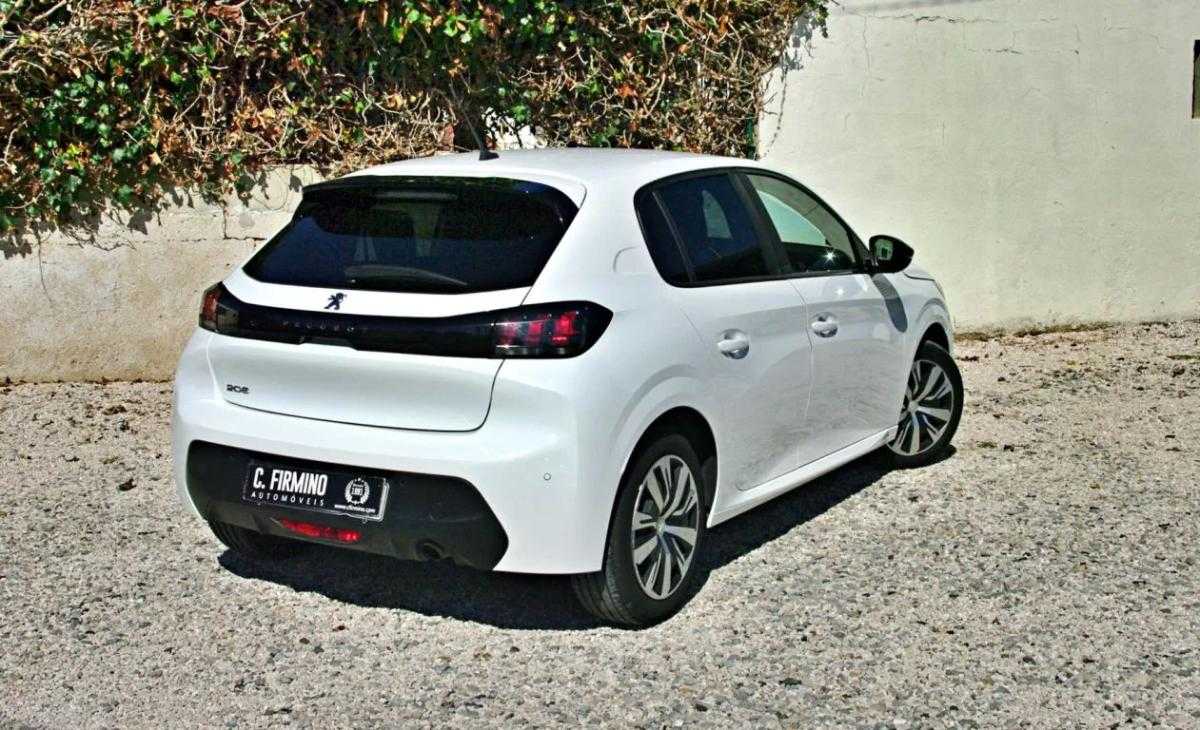 peugeot-208-2023-diesel-1499cc