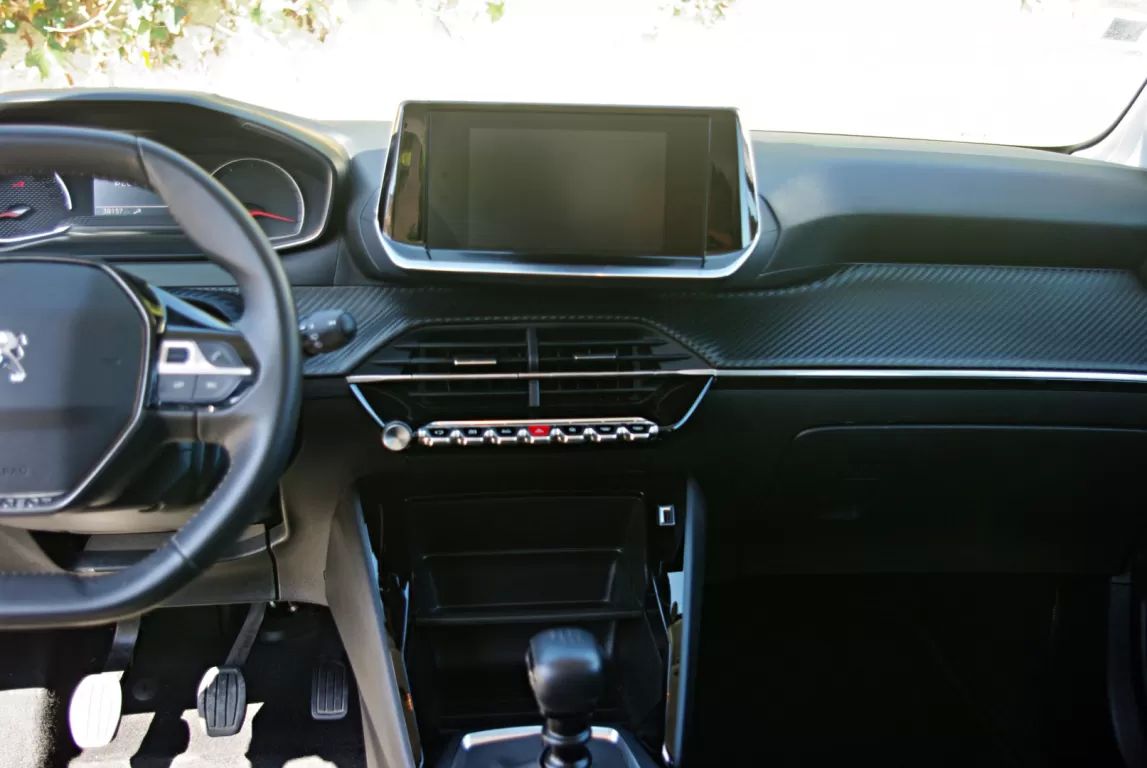 peugeot-208-2023-diesel-1499cc
