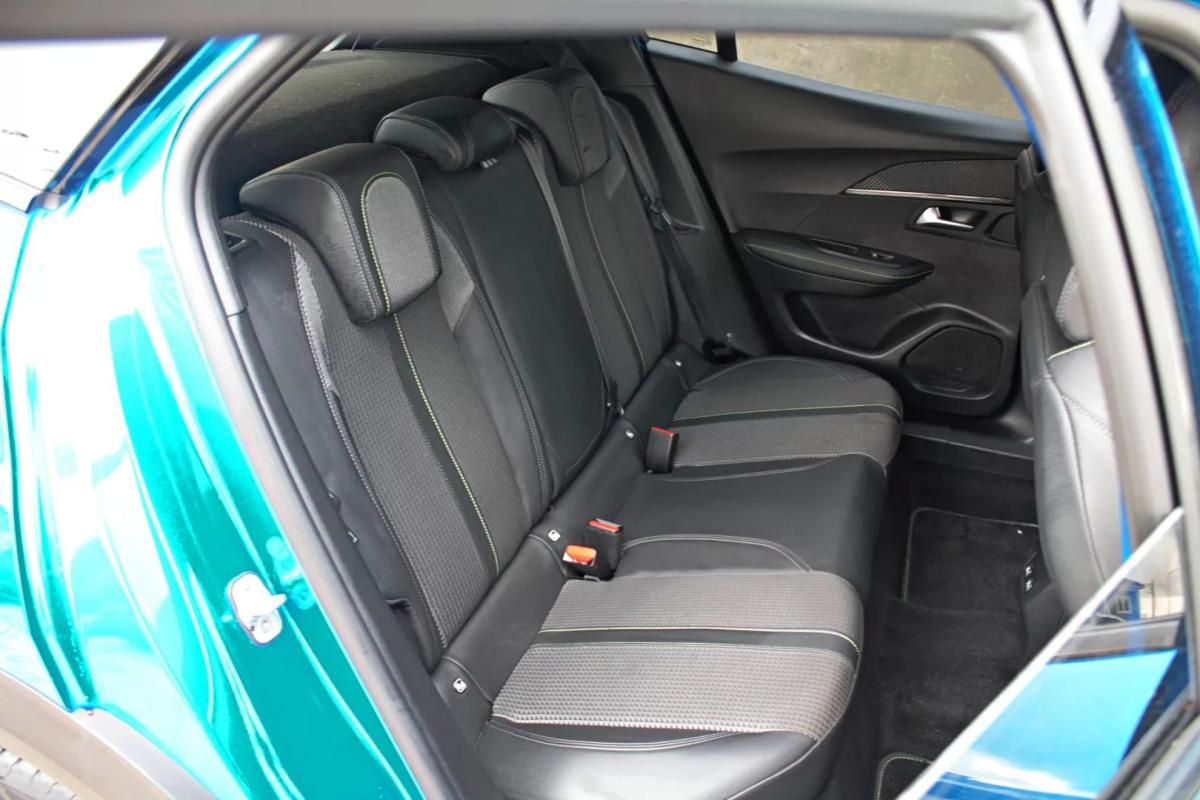 peugeot-2008-2022-gasolina-1199cc