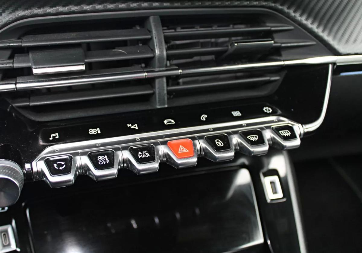 peugeot-2008-2022-gasolina-1199cc