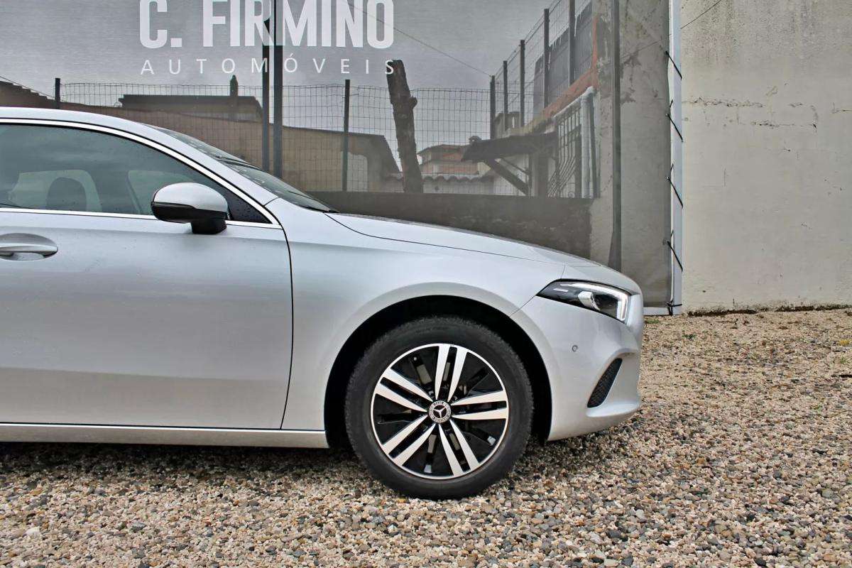 mercedes-benz-classe-a-2022-hibrido-1332cc